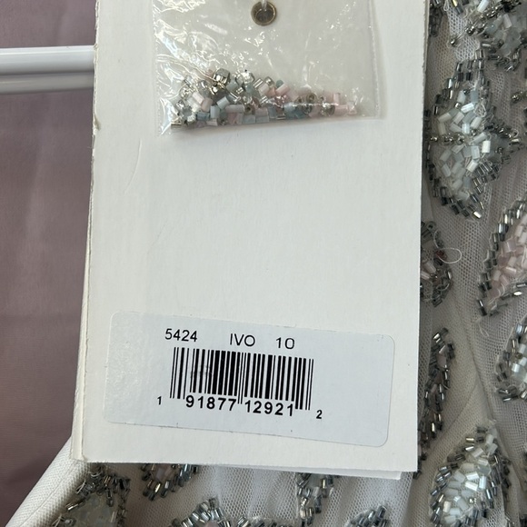 Mac Duggal 5424 NWT Foliage Embellished Midi Sheath Dress - Picture 8 of 8